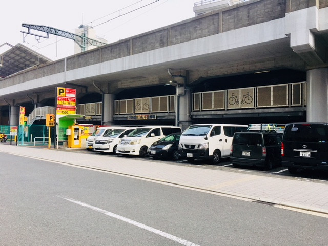 京急パーキング屋外駐車場。